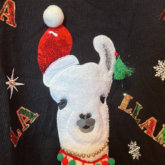 Adorable NWT Llama Christmas Sweater! - Picture 2 of 4